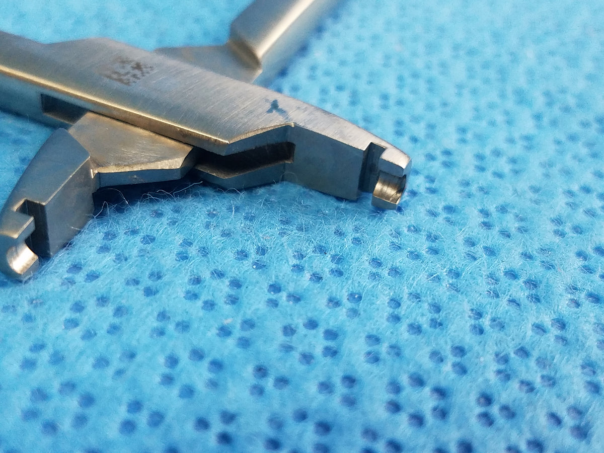Stryker 01-08142 Leibinger Orthopedic Screw Holding Forceps Surgical Instrument