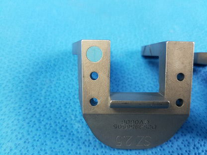 Lot of 3 Surgical Femoral Resection Notch Cuts