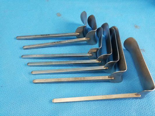 Lot of 7 Codman Surgical Kelly Retractors - Various Sizes