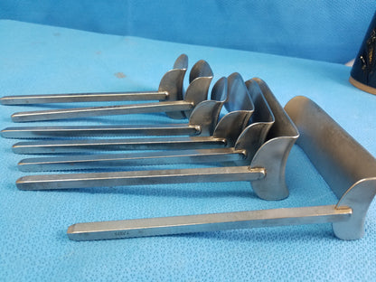 Lot of 7 Codman Surgical Kelly Retractors - Various Sizes
