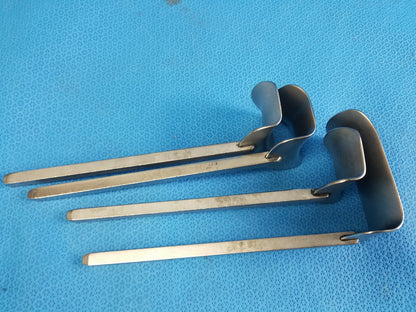 Lot of 4 Surgical Kelly Retractors - Various Sizes