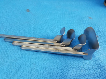 Lot of 4 Surgical Kelly Retractors - Various Sizes