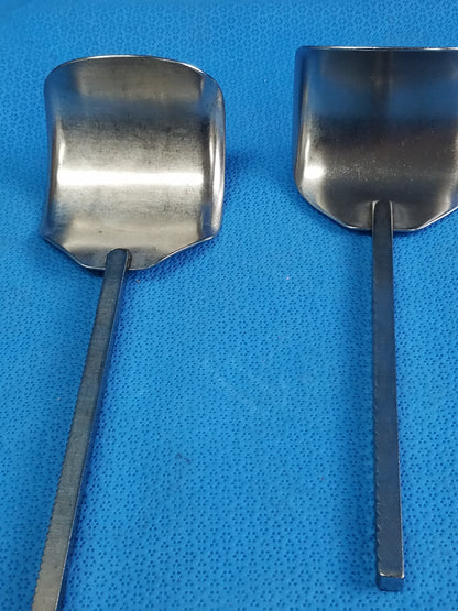 Lot of 2 Codman 50-4576 Balfour Retractor Blades