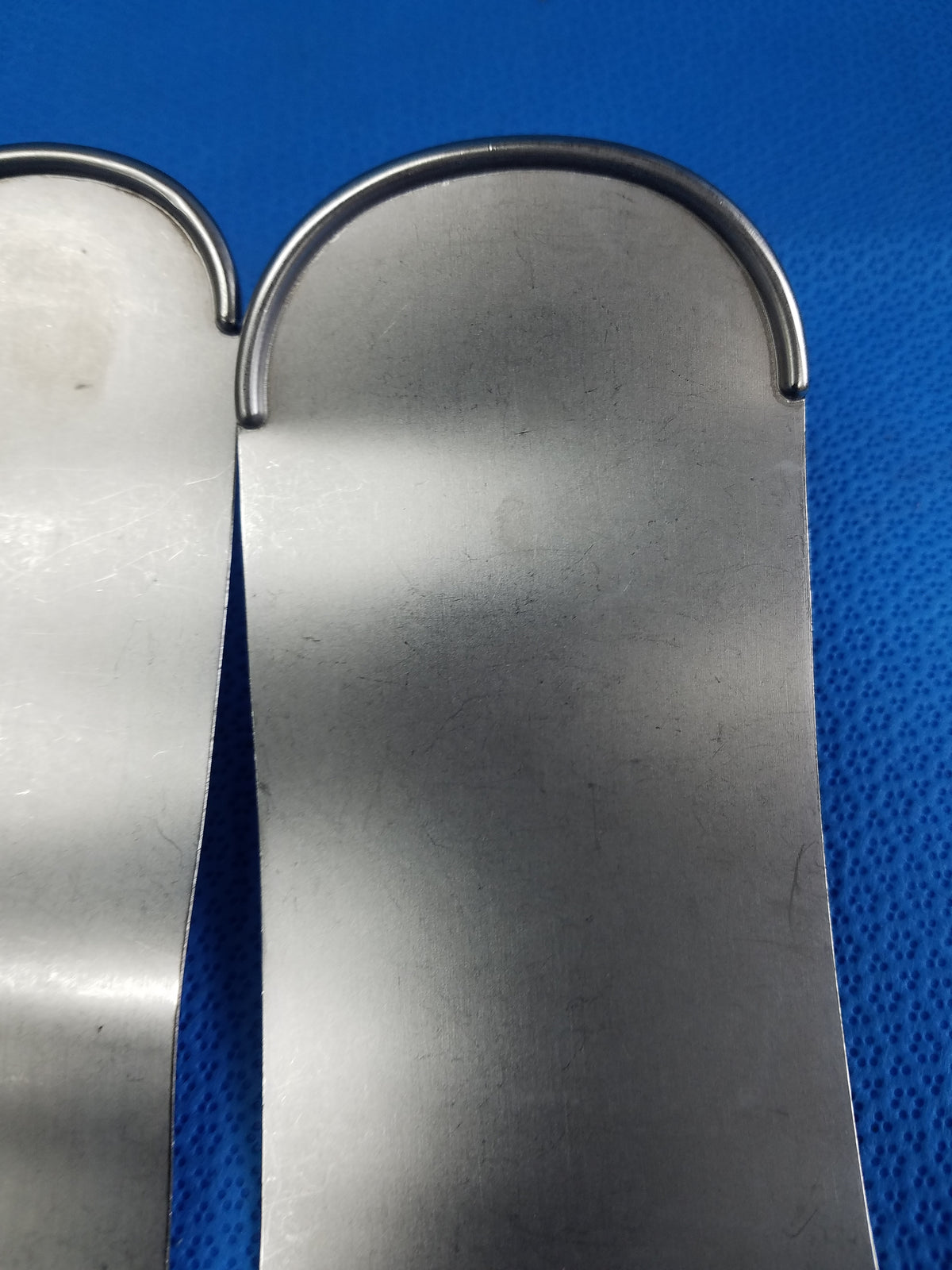 Codman 50-4670 - 50-4671 Surgical Malleable Retractor Blades