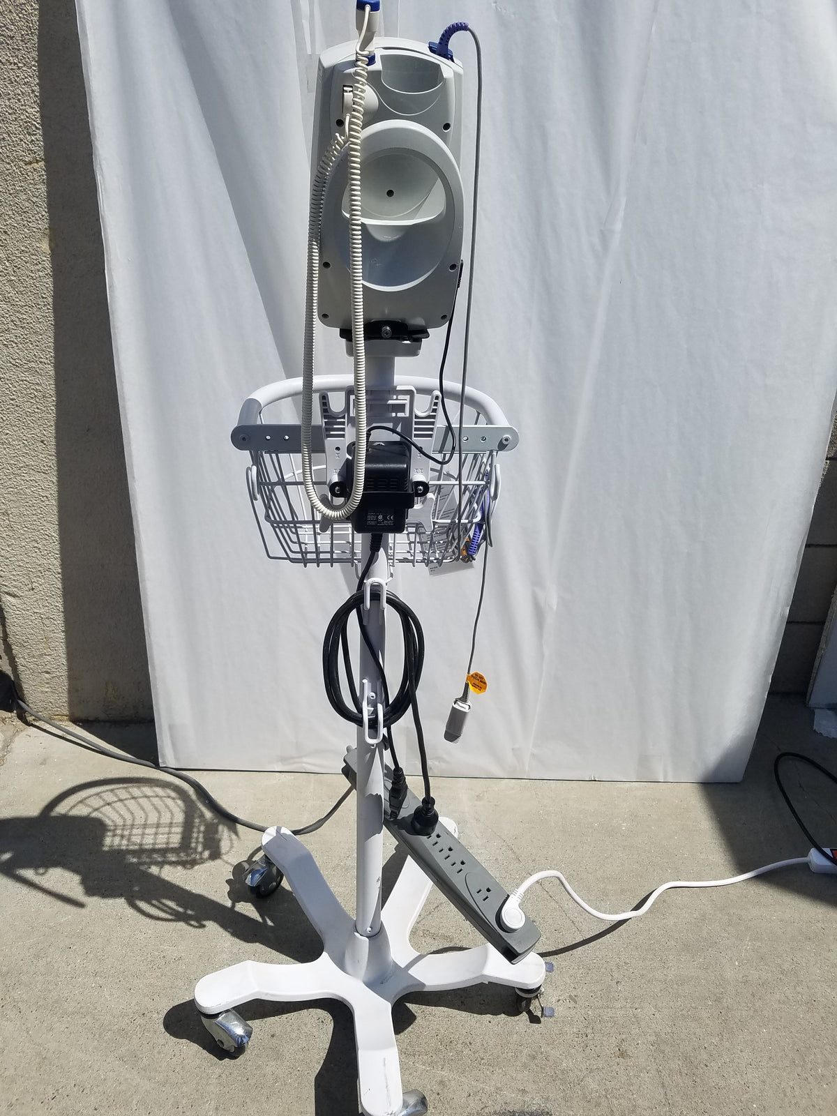 Welch Allyn Spot Vital Signs Patient Monitor With Rolling Stand