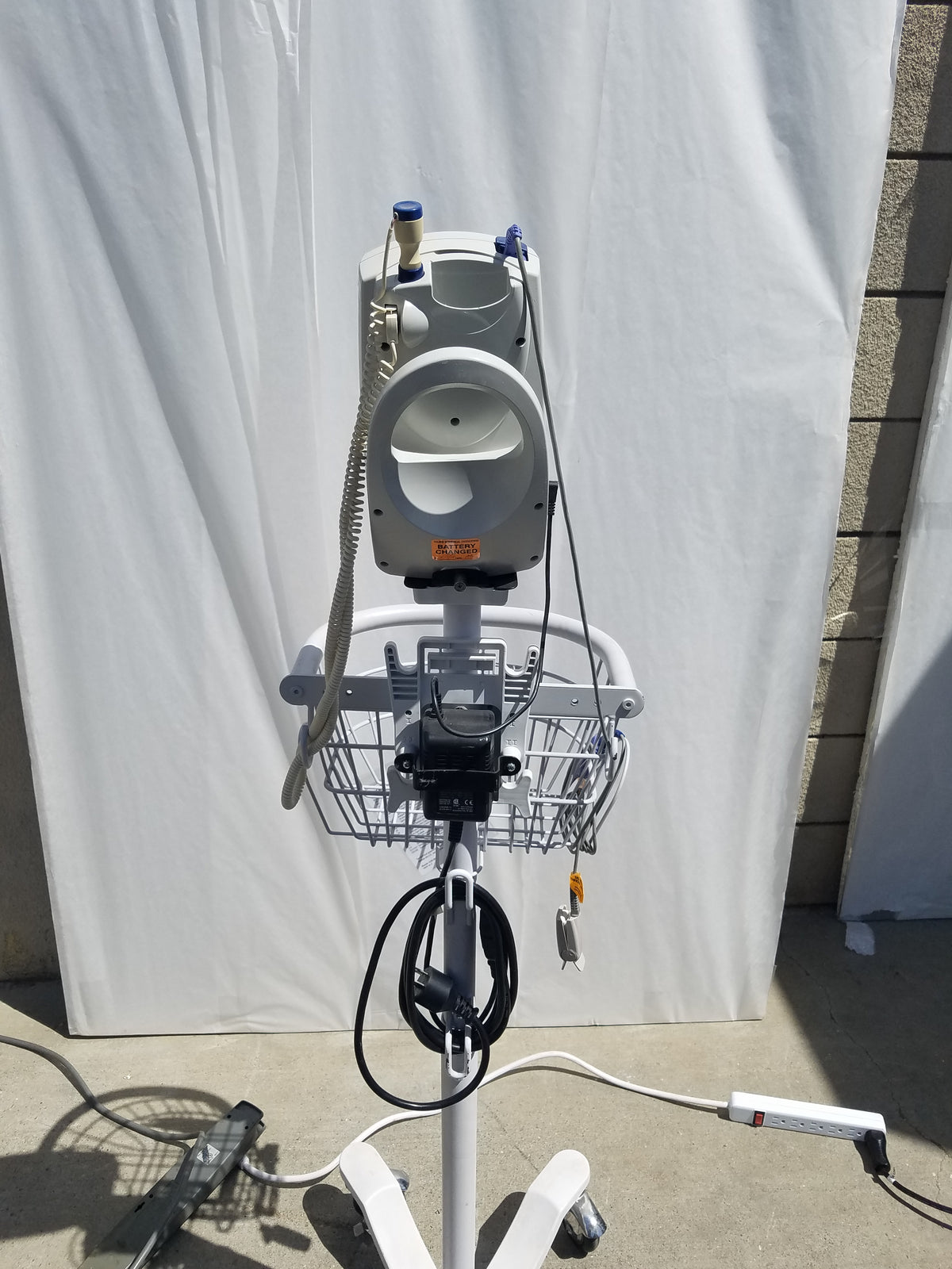 Welch Allyn Spot Vital Signs Patient Monitor With Rolling Stand