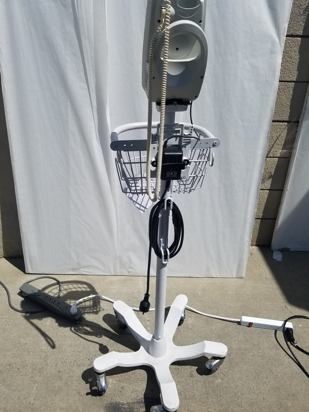 Welch Allyn Spot Vital Signs Patient Monitor With Stand