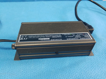 Schauer JAC0524 Battery Charger With XLR Connector 24V DC 5A 50/60Hz