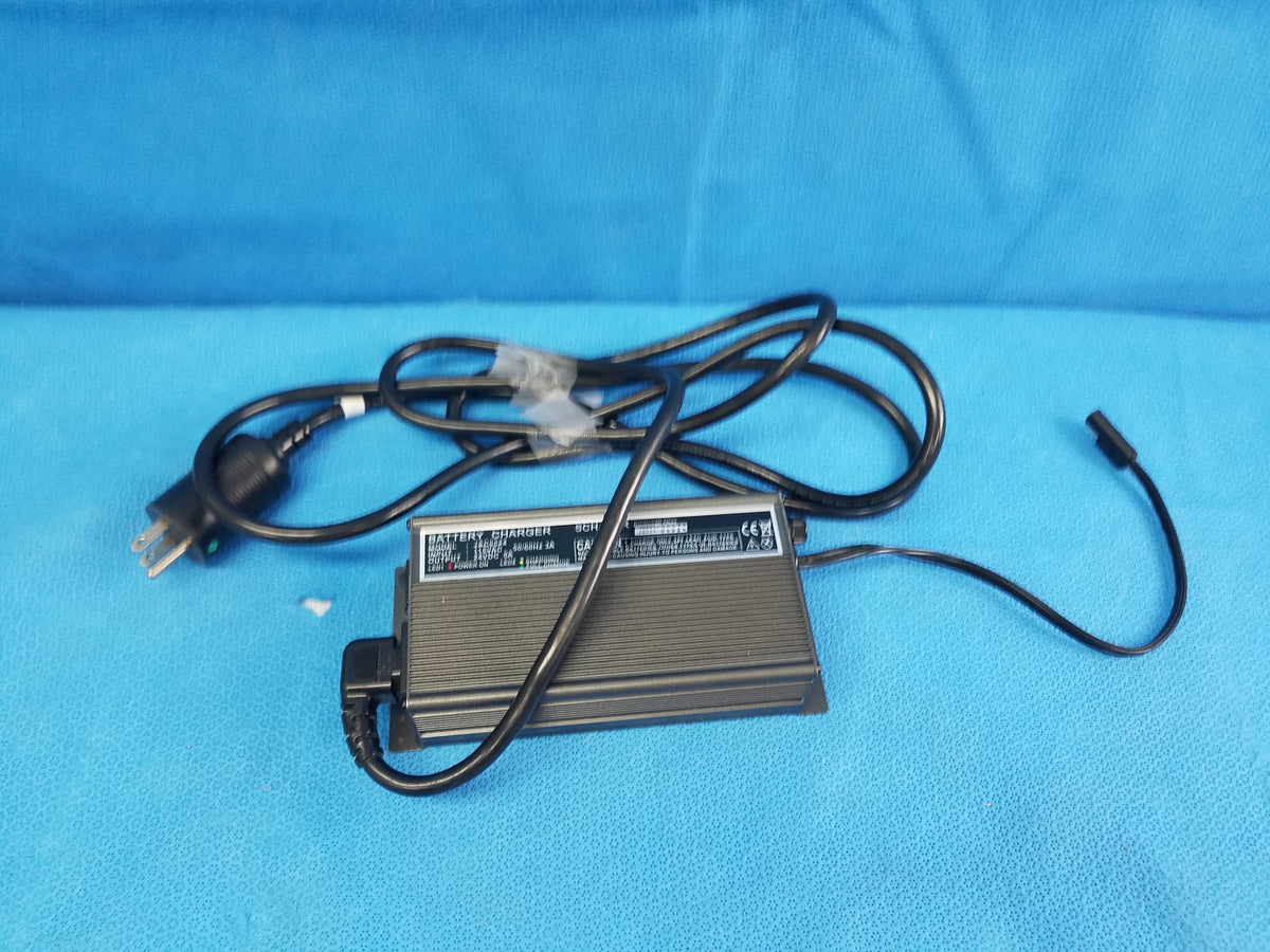 Schauer JAC0524 Battery Charger With XLR Connector 24V DC 5A 50/60Hz