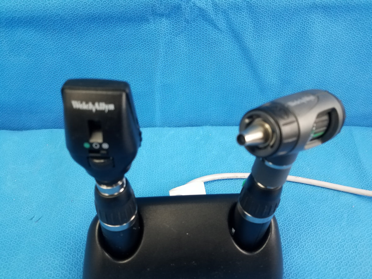 Welch Allyn 7114X Universal Desk Charger With 11720 Ophthalmoscope & 23810 Otoscope