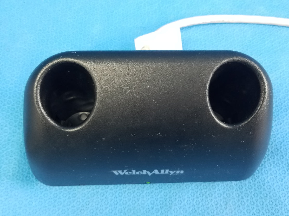 Welch Allyn 7114X Universal Desk Charger With 11720 Ophthalmoscope & 23810 Otoscope