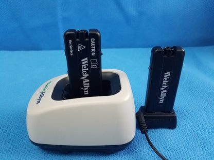 Welch Allyn 79910 KleenSpec Cordless LED Vaginal Illumination System & Charger