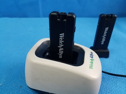 Welch Allyn 79910 KleenSpec Cordless LED Vaginal Illumination System & Charger