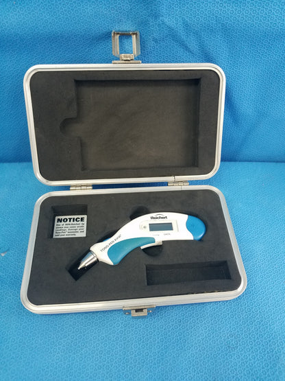 Reichert Avia Tono-Pen Applanation Tonometer With Case