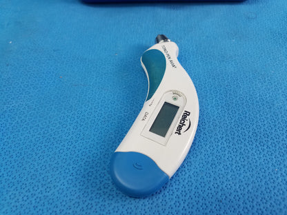 Reichert Avia Tono-Pen Applanation Tonometer With Case