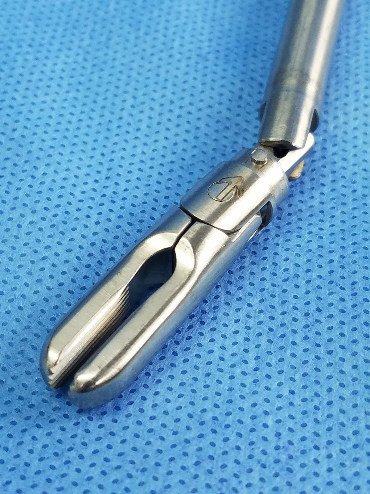 Surgical Endoscopic Grasper Forceps Shaft Patent #5527339