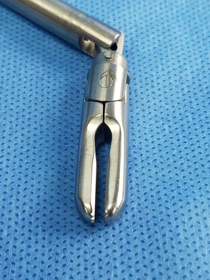 Surgical Endoscopic Grasper Forceps Shaft Patent #5527339