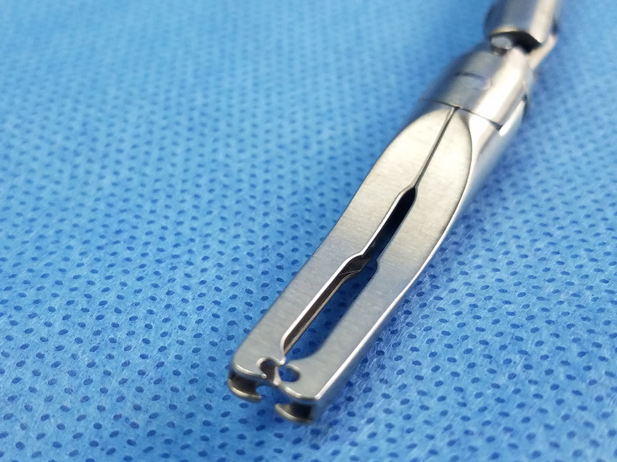 Surgical Instrument Endoscopic Grasper Tip US Patent #5527339