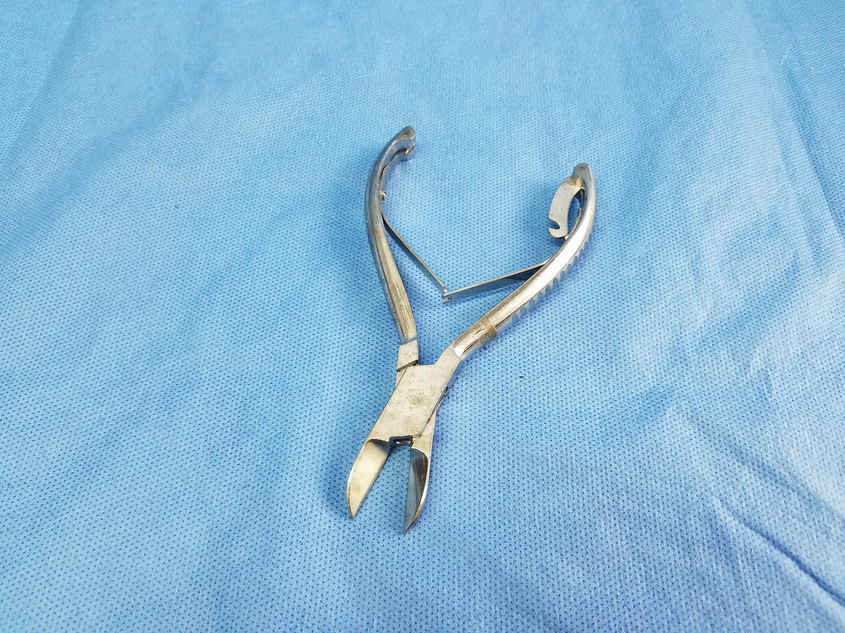 Stainless Steel Double Spring Podiatry Toenail Nipper Concave Jaws Surgical Podiatry Tool