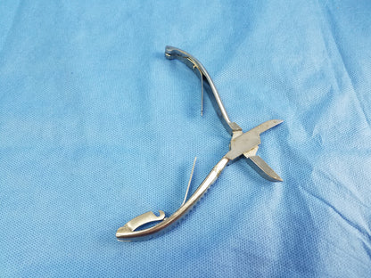 Stainless Steel Double Spring Podiatry Toenail Nipper Concave Jaws Surgical Podiatry Tool