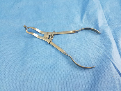 Hu-Friedy RDF Rubber Dam Clamp Forceps Dental Endodontic Instrument