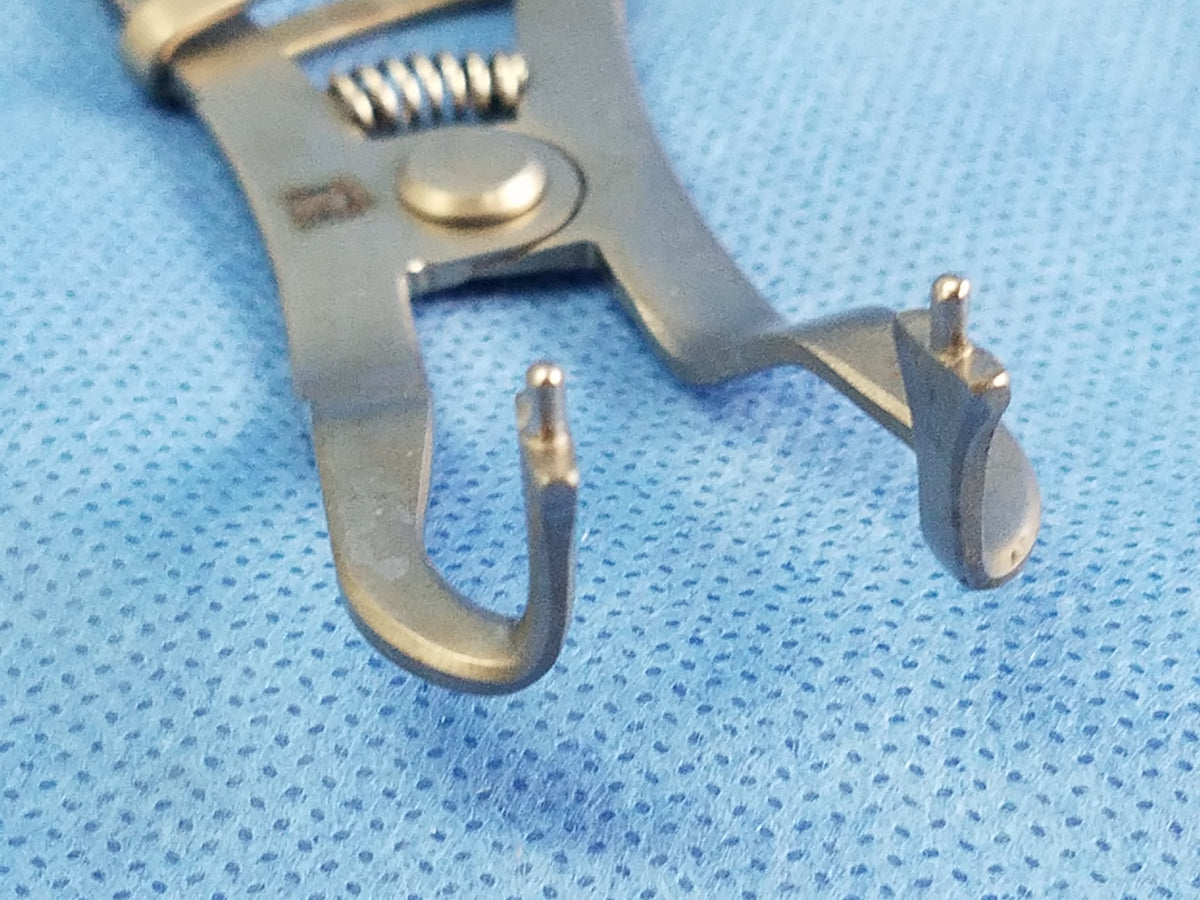 Hu-Friedy RDF Rubber Dam Clamp Forceps Dental Endodontic Instrument