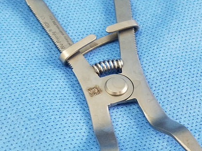 Hu-Friedy RDF Rubber Dam Clamp Forceps Dental Endodontic Instrument