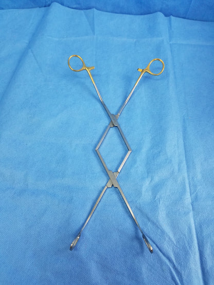 Sontec Curved Serrated Tunneling Forceps