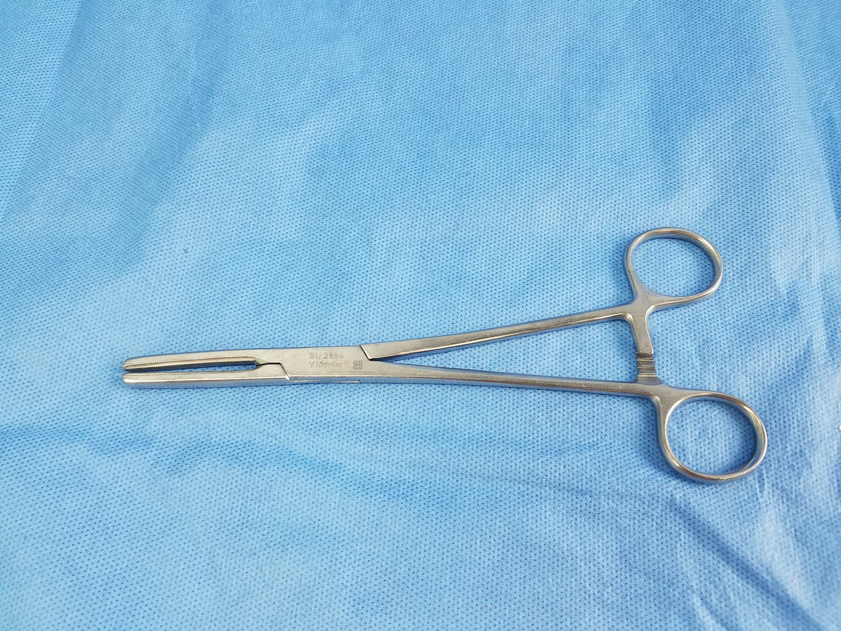 V. Mueller SU2856 Stainless Steel Surgical Tubing Clamp Forceps