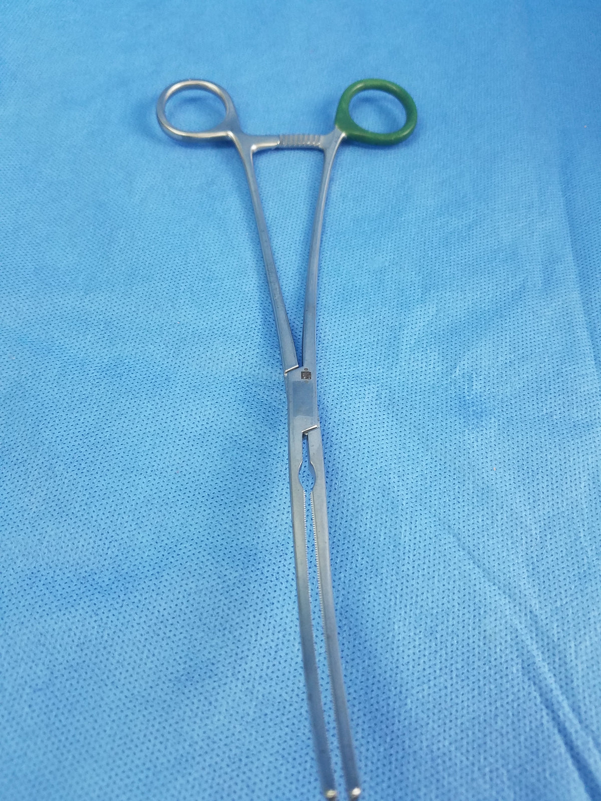 V Mueller 6299R Doyen Intestinal Clamp Curved Atraumatic Forceps