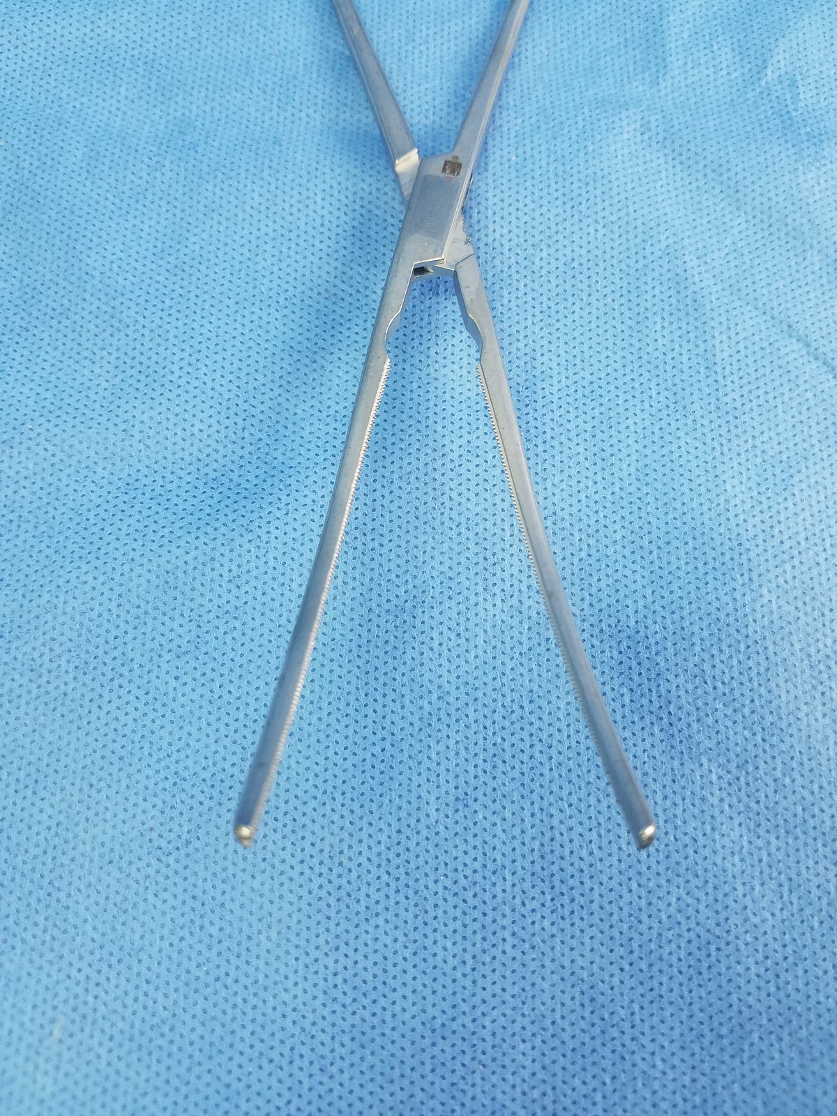 V Mueller 6299R Doyen Intestinal Clamp Curved Atraumatic Forceps