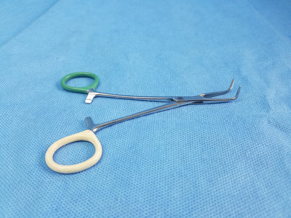Stainless Steel Delicate Right Angle Steel Hemostat Forceps Serration Jaws