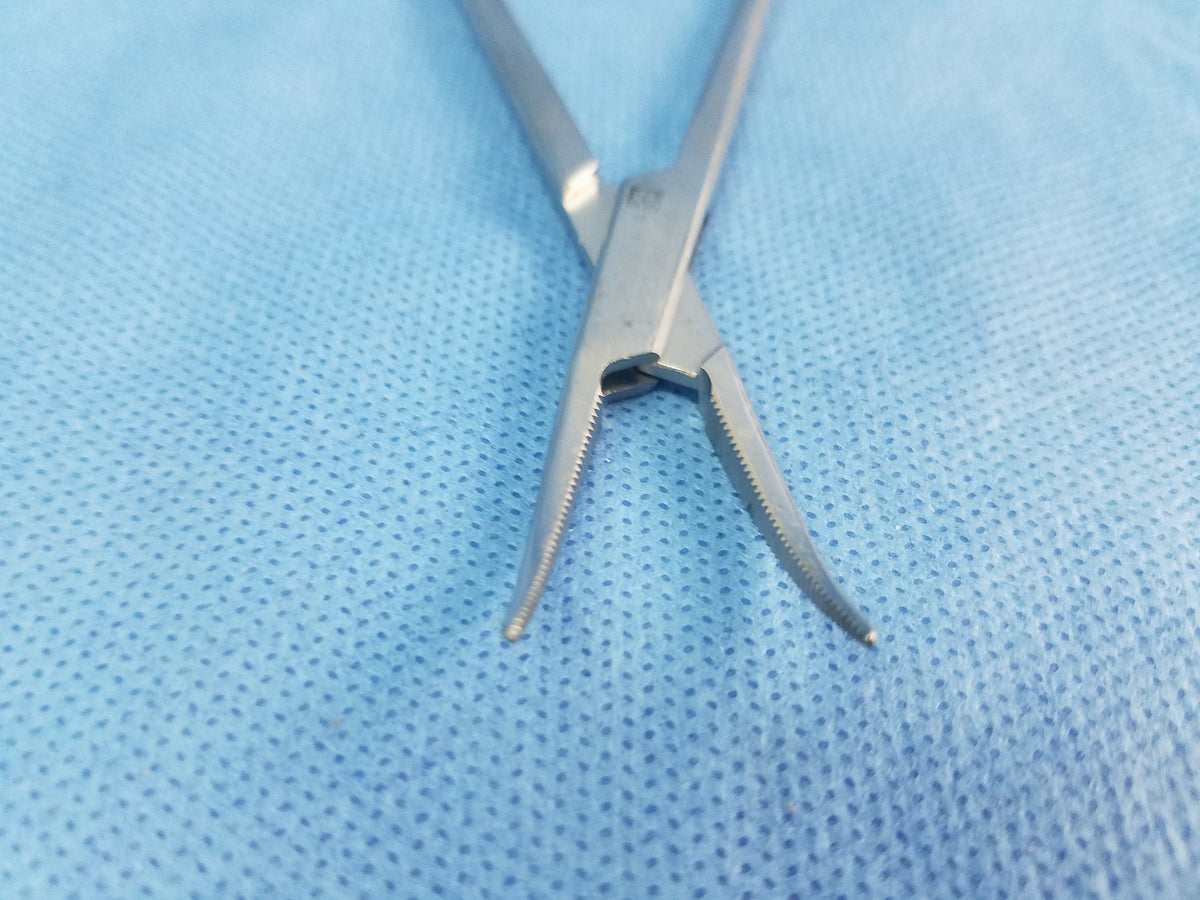 Stainless Steel Mayo Hegar Surgical Needle Holder Surgical Instrument
