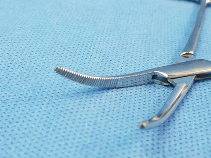 Kelly Rankin Hemostat Scissor Curved Multipurpose Surgical Instrument