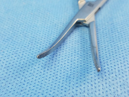 Hu-Friedy H2 Hemostat Scissor Curved Multipurpose Surgical Instrument