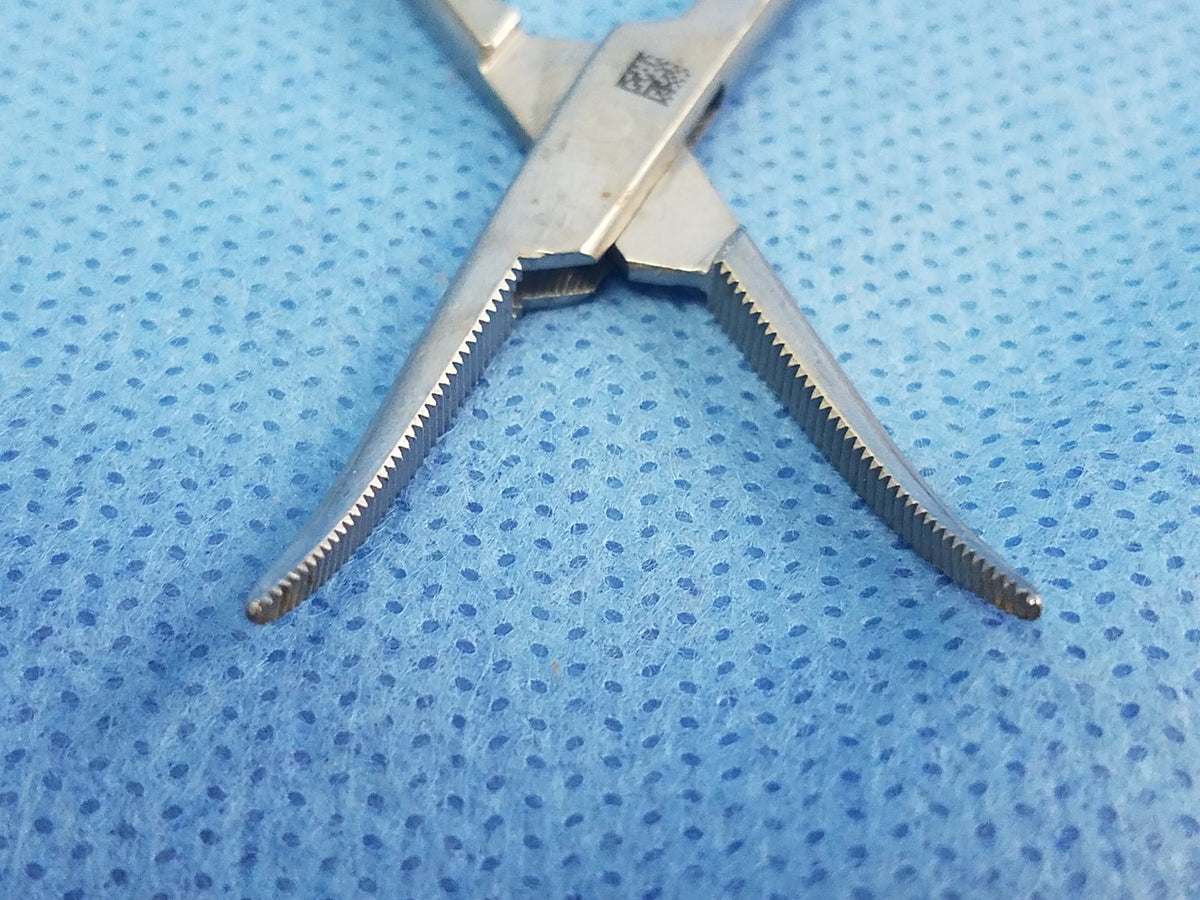 Codman 34-4001 Halsted Mosquito Hemostatic Forceps Stainless Steel Surgical Instrument