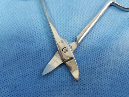 Beebee Dental Crown Scissors Straight Stainless Steel Surgical Instrument