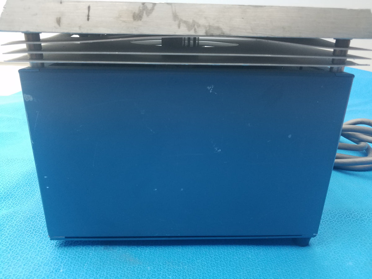 Cole-Parmer 4817 Solid State Magnetic 9″X9″ Stirrer With Hot Plate