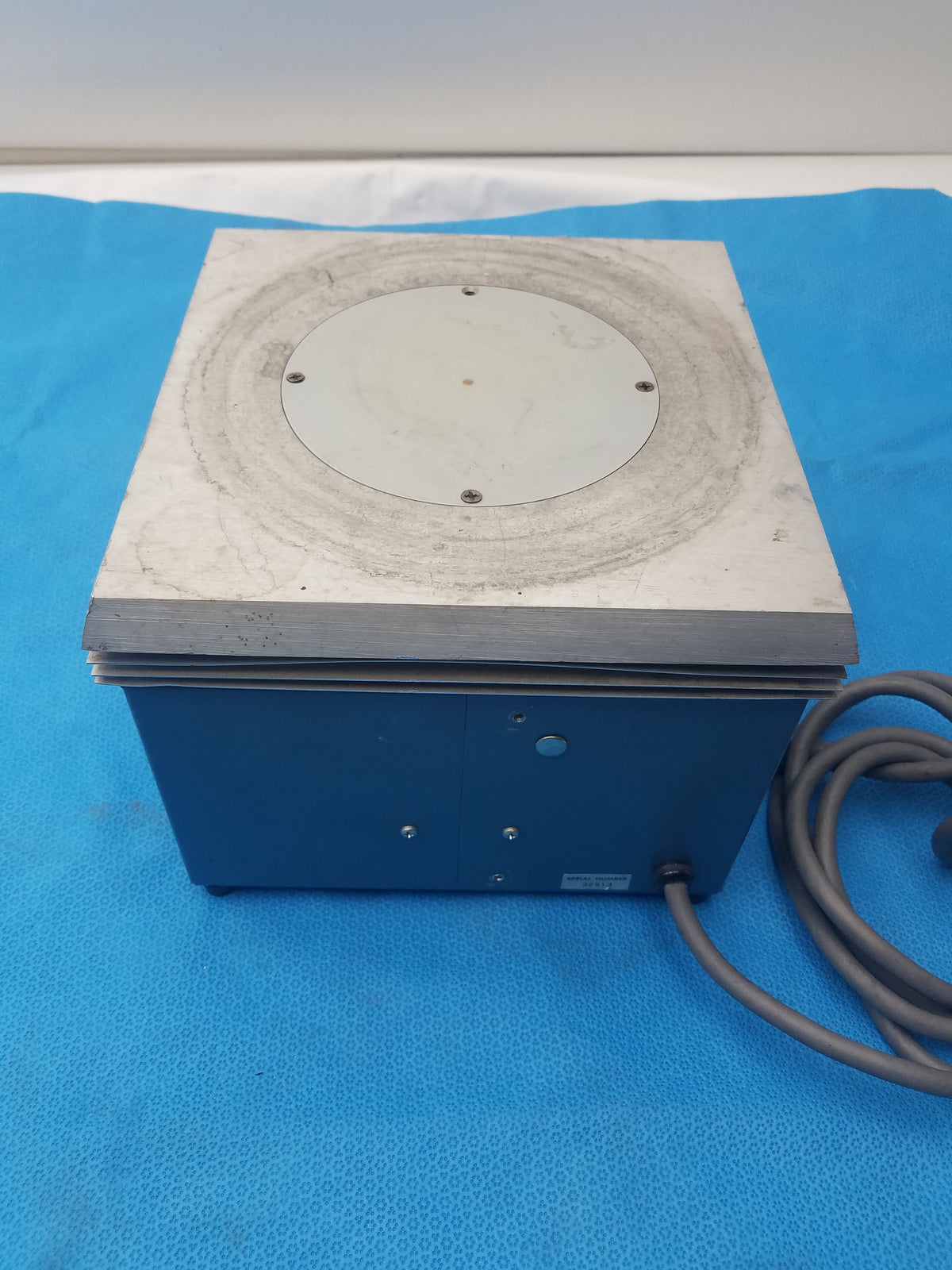 Cole-Parmer 4817 Solid State Magnetic 9″X9″ Stirrer With Hot Plate