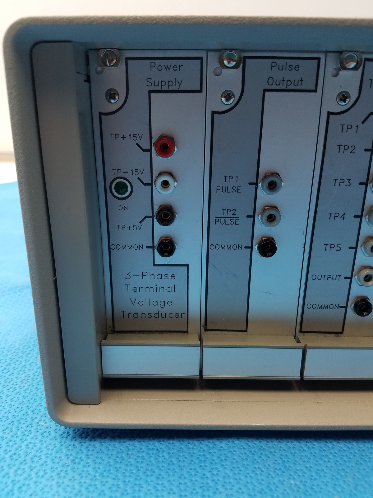 Ontario Hydro Technologies 3-Phase Terminal Voltage & Frequency Transducer Test System With US-CE-C External Junction Interface Blocks