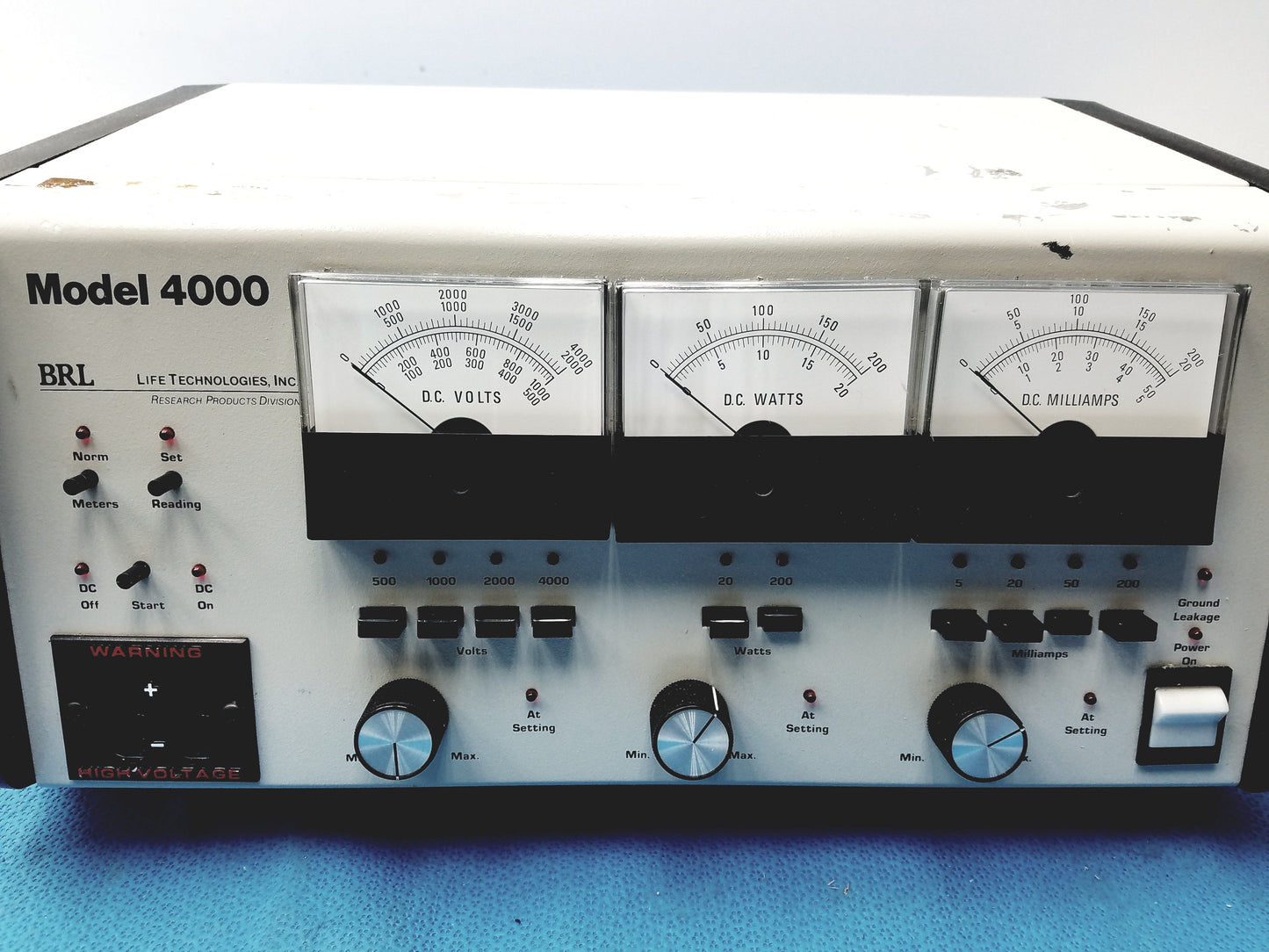 BRL Life Technologies Model 4000 Electrophoresis Power Supply