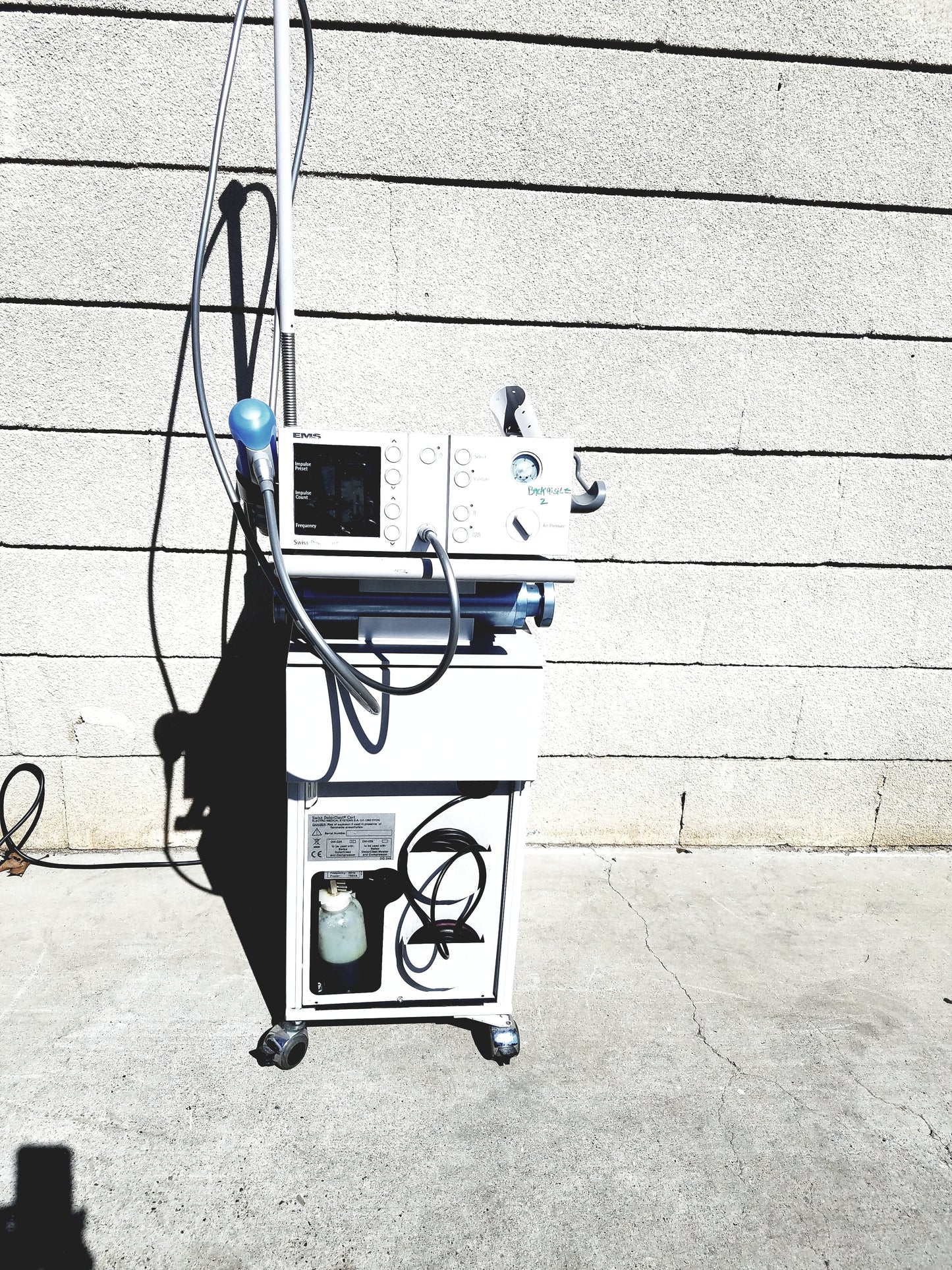 EMS Swiss DolorClast SA CH-1260 Nyon Extracorporeal Shockwave Therapy