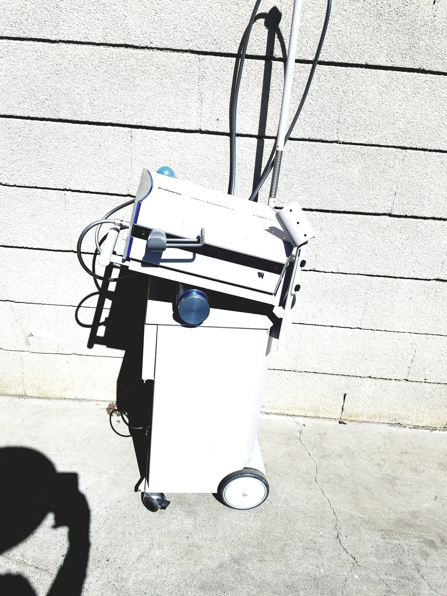 EMS Swiss DolorClast SA CH-1260 Nyon Extracorporeal Shockwave Therapy