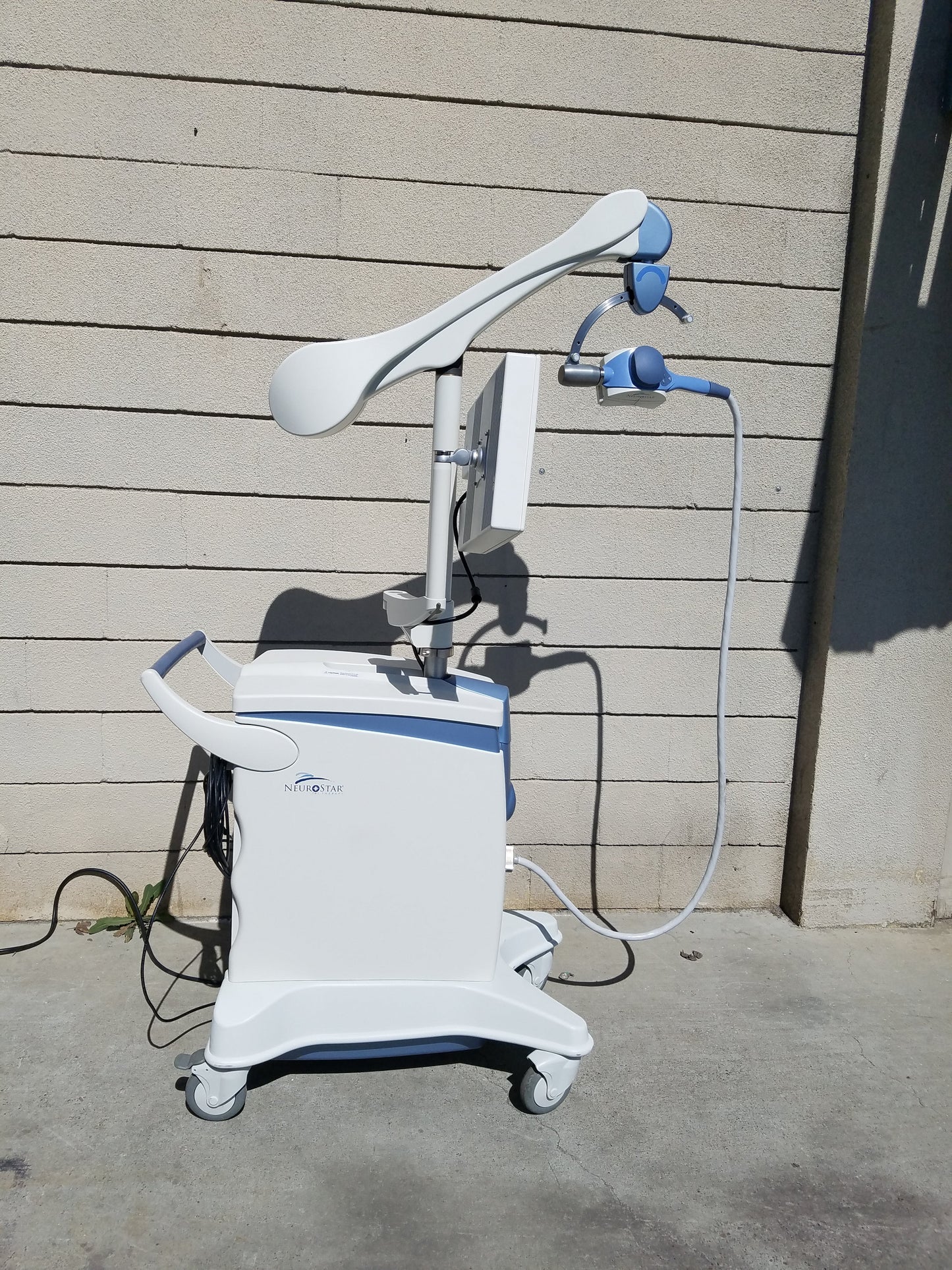 NeuroStar Transcranial Magnetic Stimulation (TMS) Therapy System Model 81-00315-000