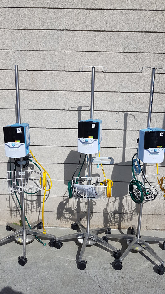 Lot of 3 Vapotherm Respiratory Therapy Units With Stands Ref Precision Flow Plus