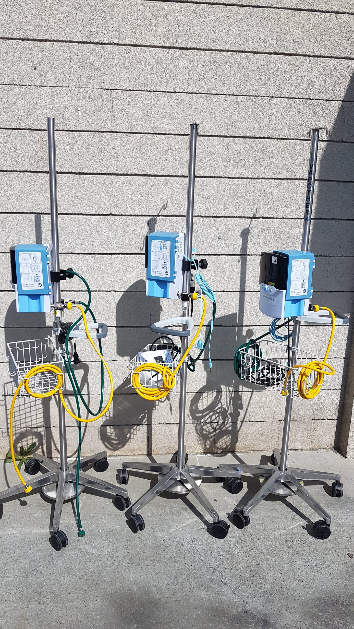 Lot of 3 Vapotherm Respiratory Therapy Units With Stands Ref Precision Flow Plus