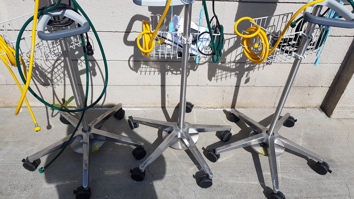Lot of 3 Vapotherm Respiratory Therapy Units With Stands Ref Precision Flow Plus