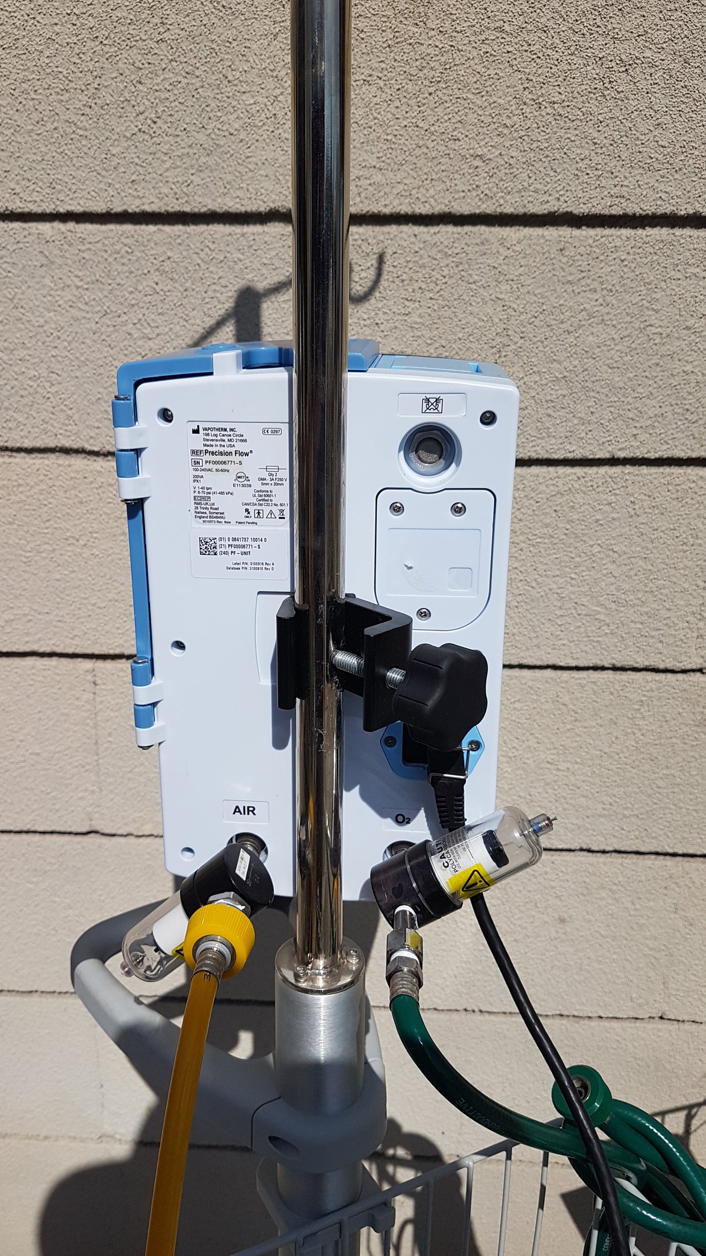 Lot of 3 Hi-VNI Technology Precision Flow Plus Respiratory Therapy Units With Stands