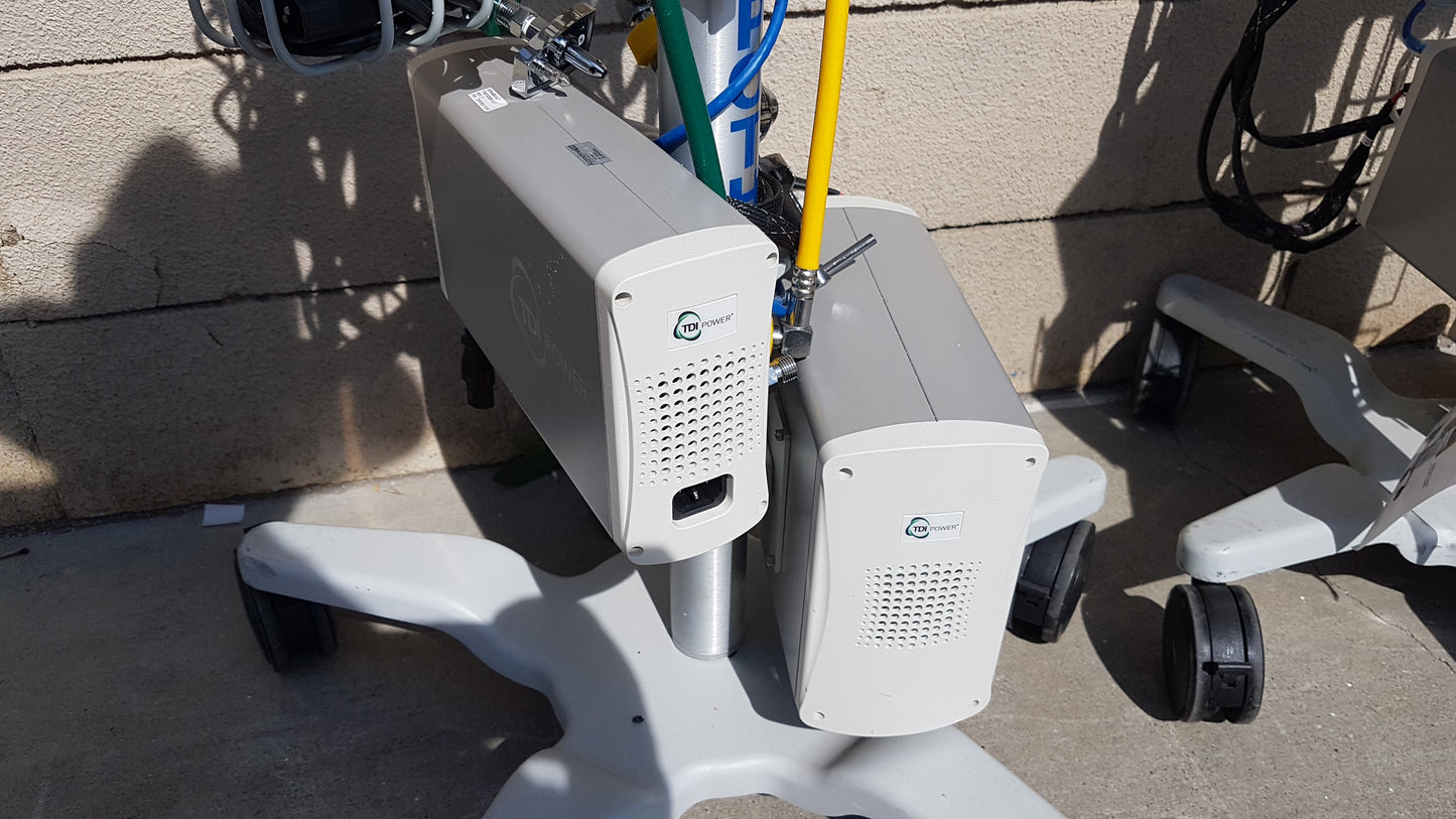 Lot of 3 Hi-VNI Technology Precision Flow Plus Respiratory Therapy Units With Stands