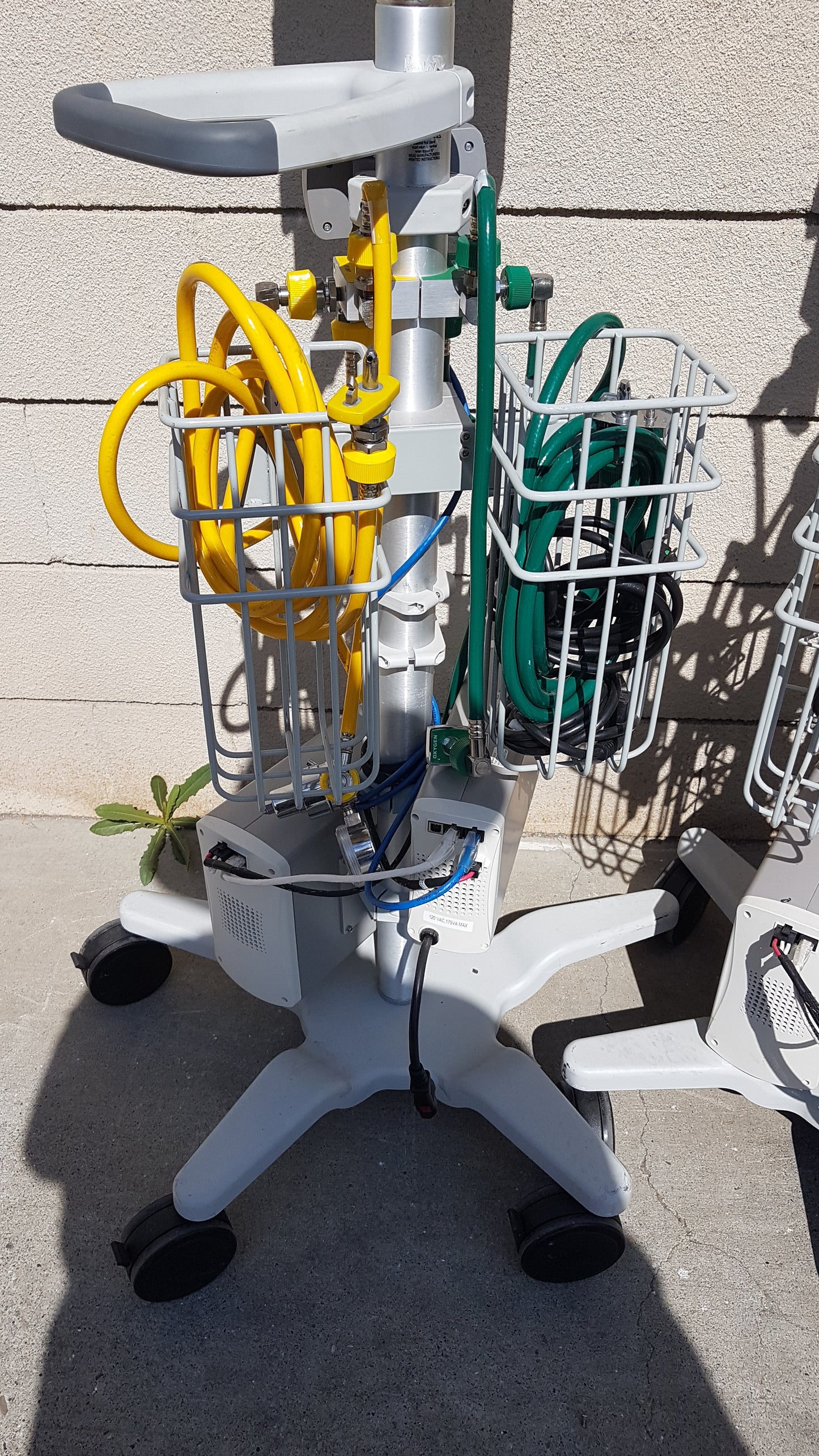 Lot of 3 Hi-VNI Technology Precision Flow Plus Respiratory Therapy Units With Stands
